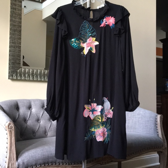 ✨ NEW ✨Long Sleeve Dress - Picture 5 of 8